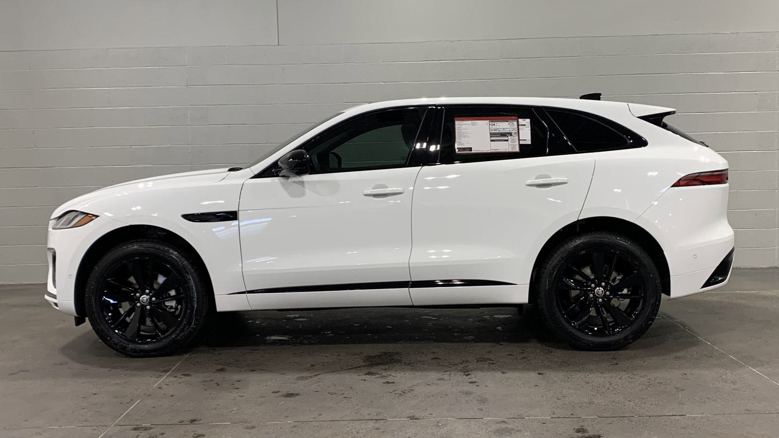 Used 2025 Jaguar F-PACE R-Dynamic S image 7