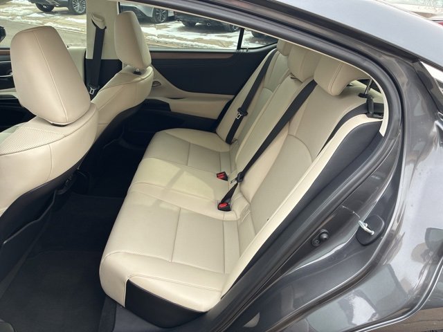Used 2024 Lexus ES 350 w/ Premium Package image 10