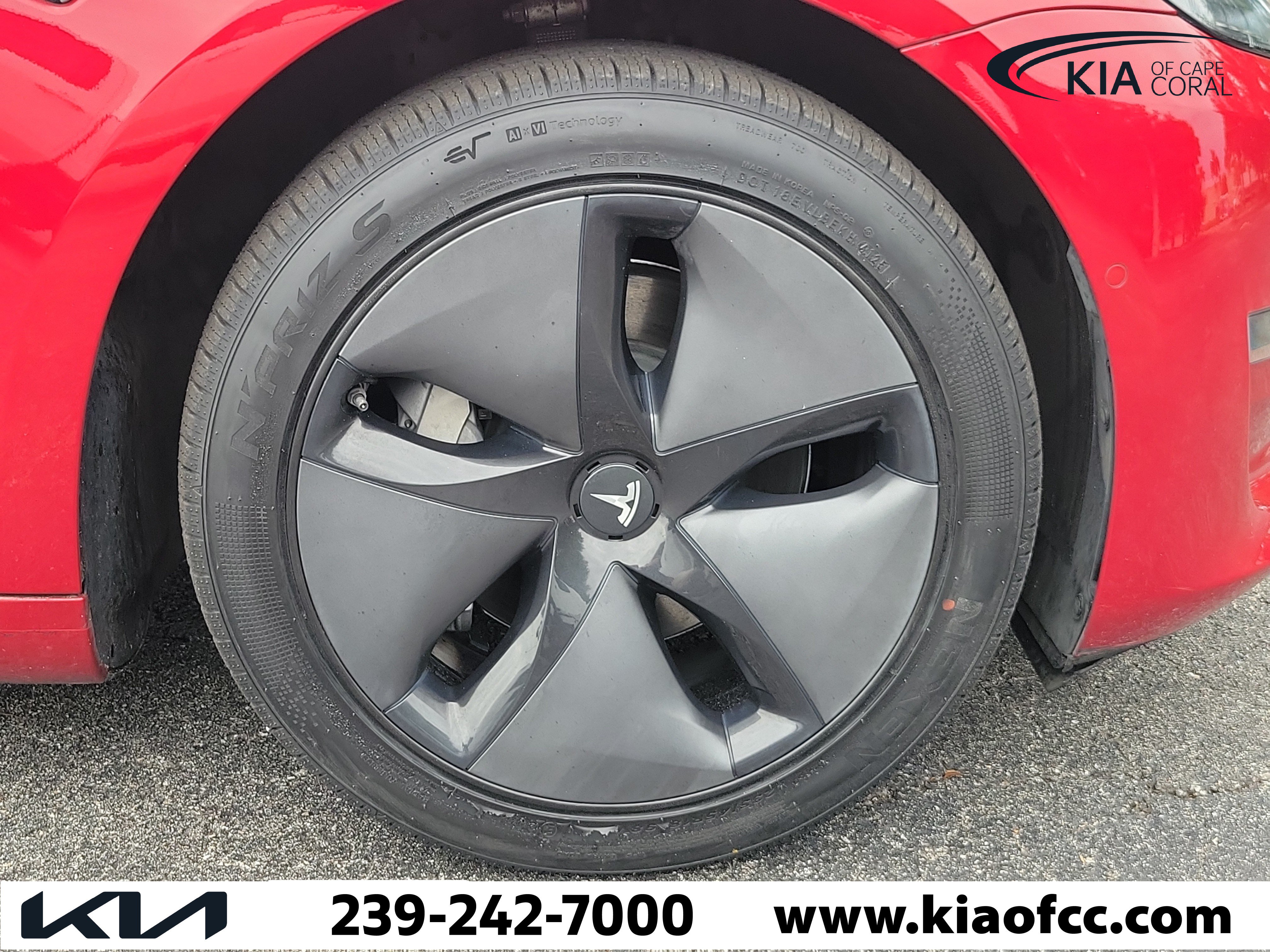 Used 2018 Tesla Model 3 Long Range AWD/4WD image 7