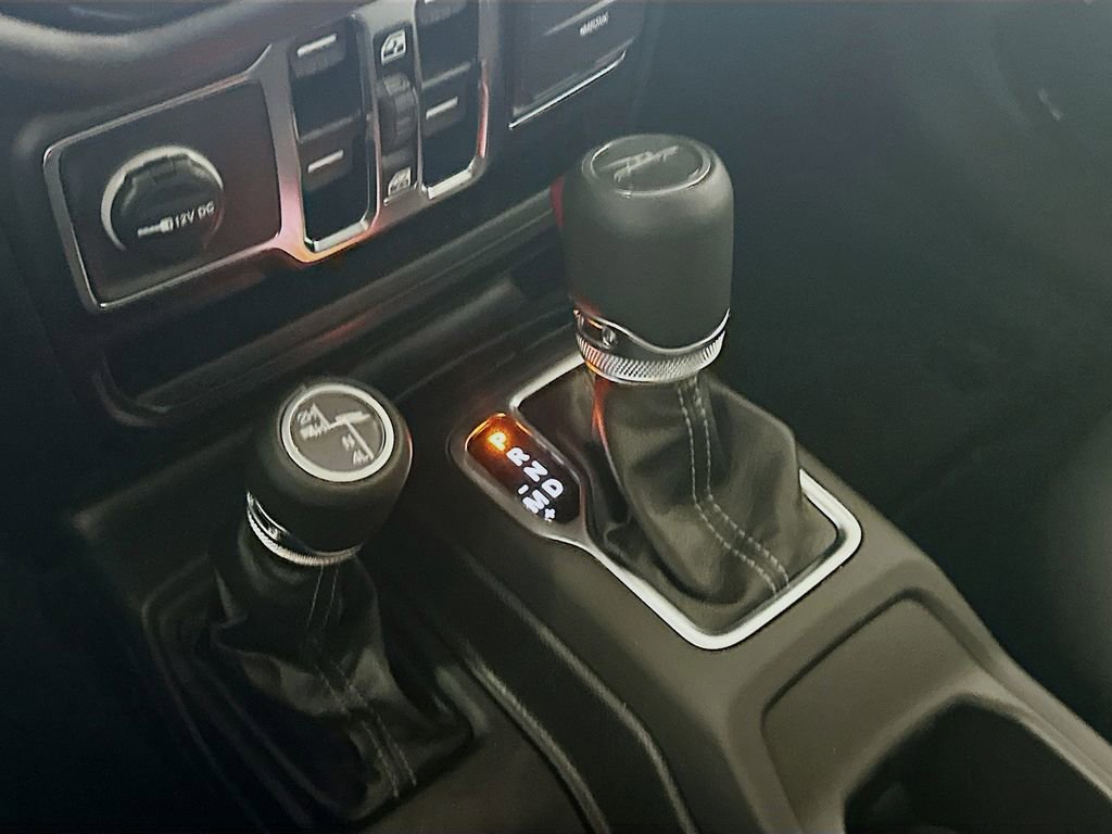 New 2025 Jeep Gladiator Sport image 12