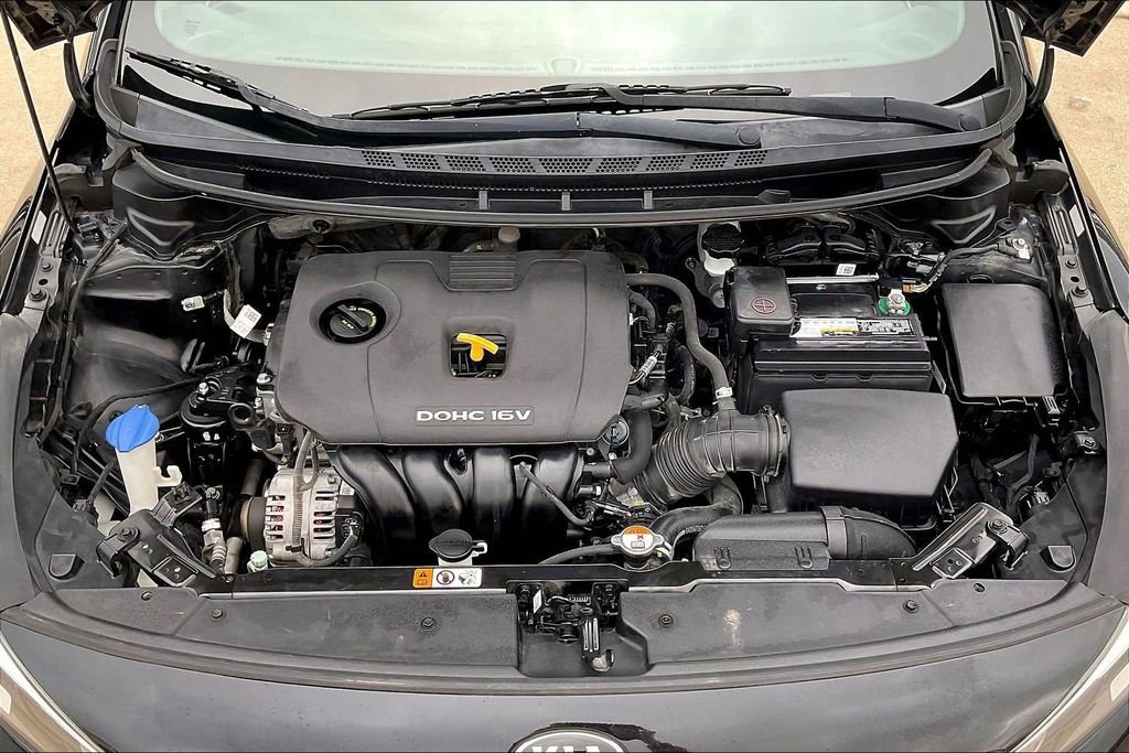 Used 2017 Kia Forte LX w/ LX Popular Package image 9