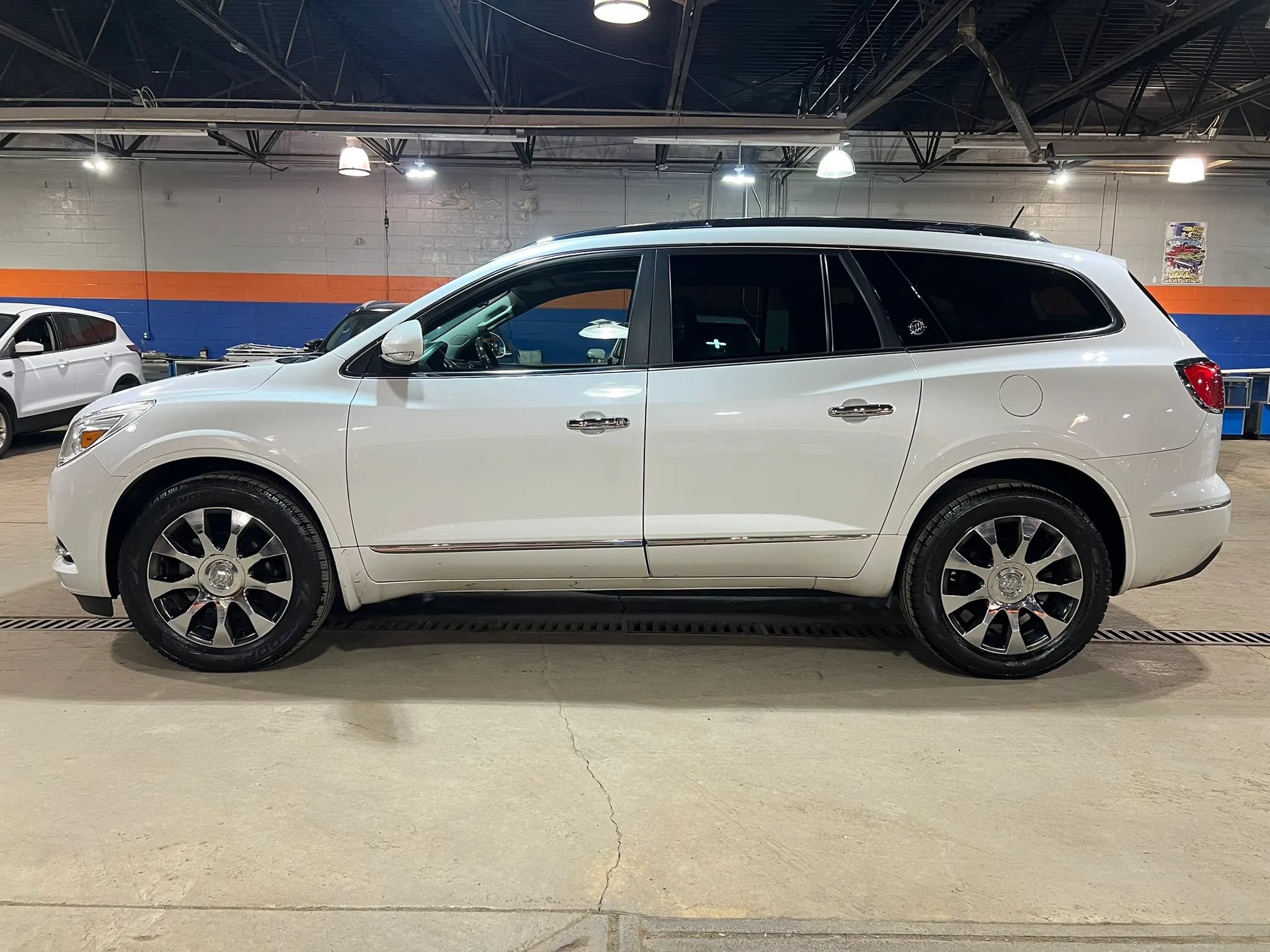 Used 2017 Buick Enclave Premium w/ Experience Buick Package AWD/4WD image 6
