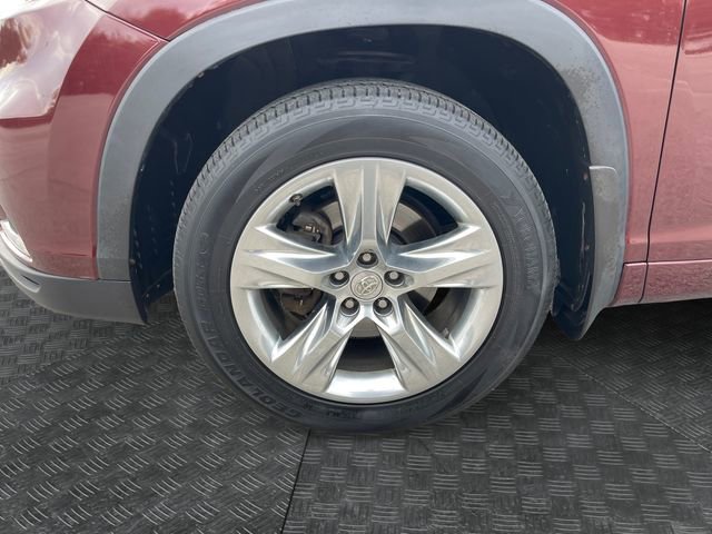 Used 2014 Toyota Highlander Limited AWD/4WD image 14