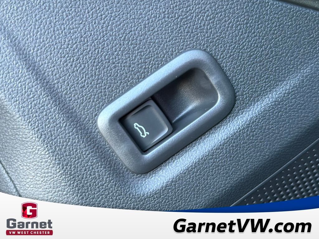 New 2026 Volkswagen Tiguan SE R-Line image 26