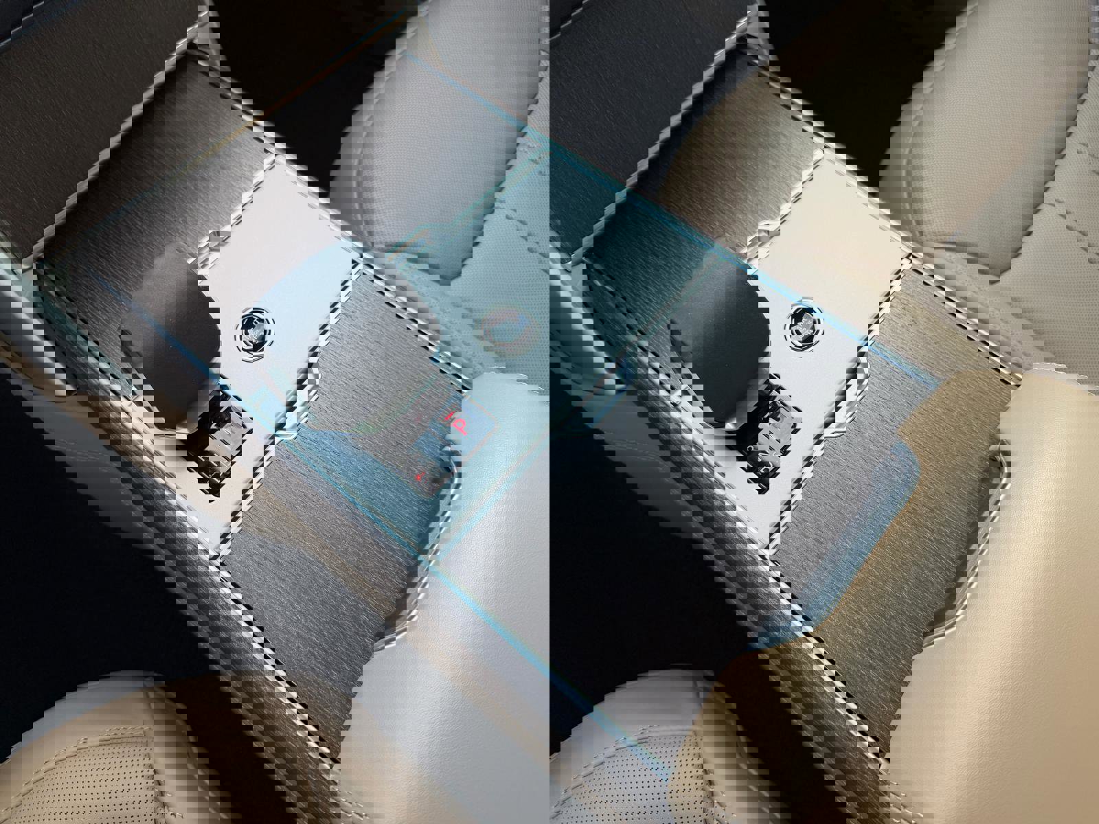 Used 2024 Land Rover Range Rover Long Wheelbase Autobiography image 42