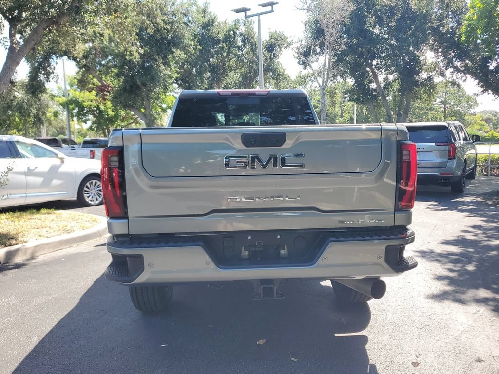 Certified 2025 GMC Sierra 2500 Denali Ultimate AWD/4WD image 4