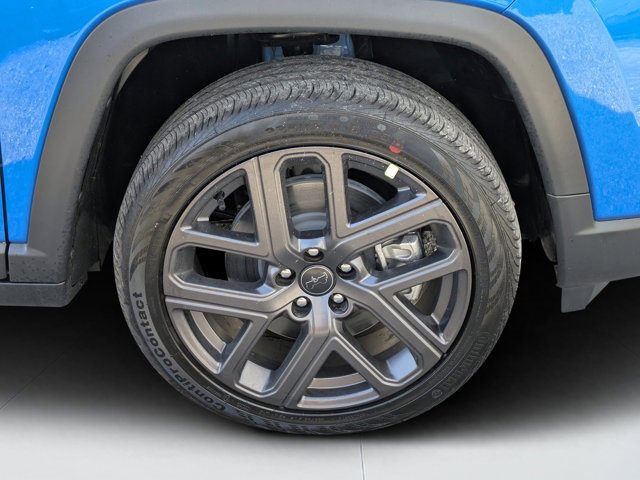 New 2026 Jeep Compass Latitude w/ Sun and Sound Group image 36