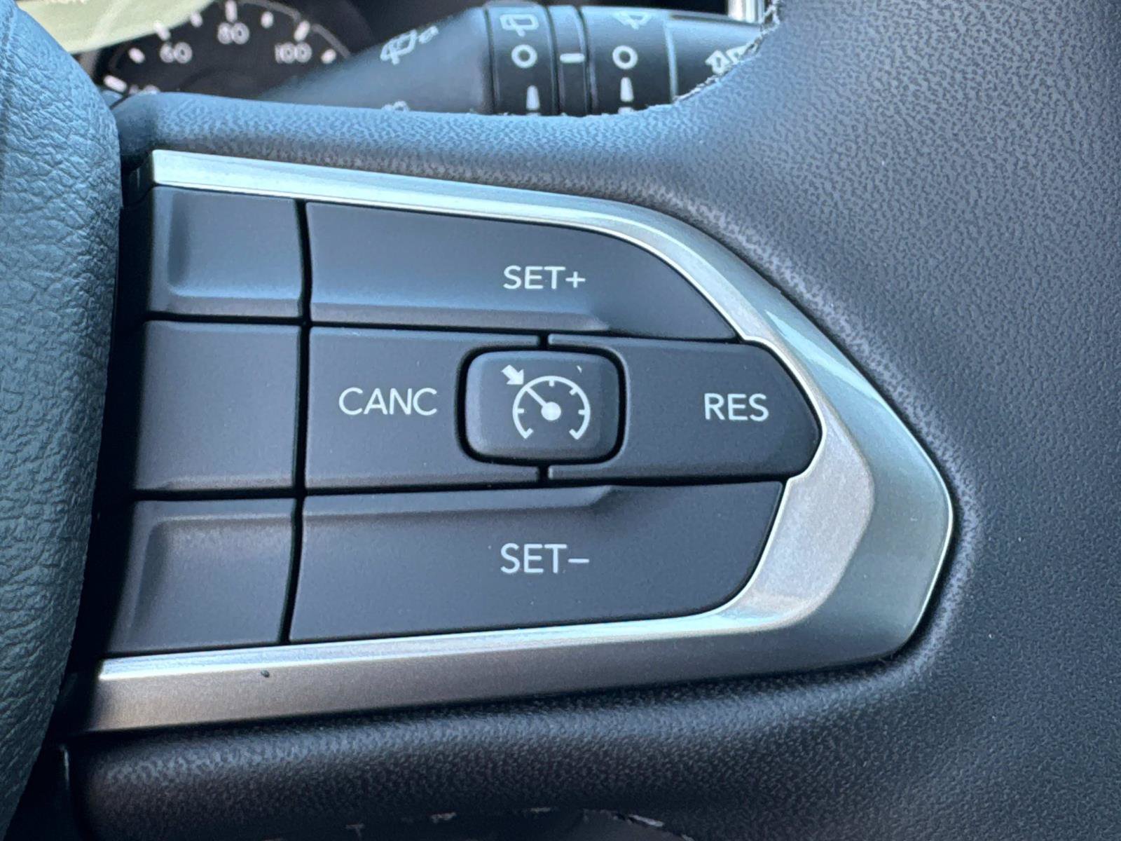 New 2026 Jeep Compass Latitude AWD/4WD image 29