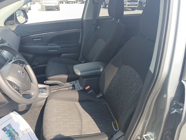 Used 2025 Mitsubishi Outlander Sport ES image 22