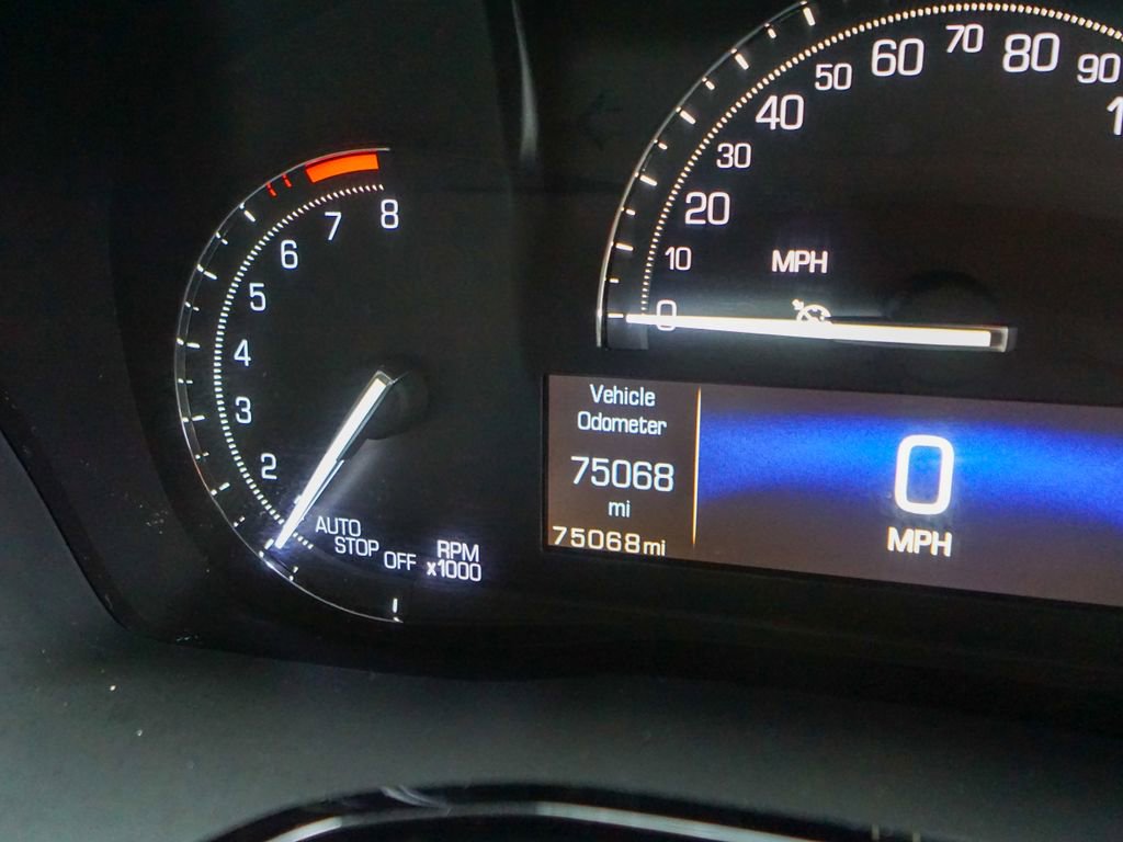 Used 2019 Cadillac XT5 FWD image 17