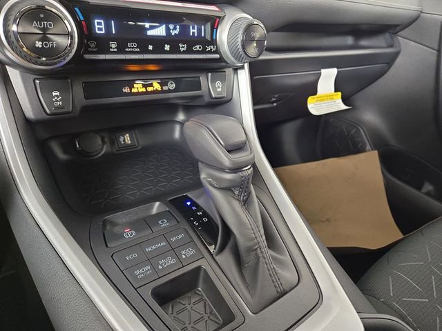 New 2025 Toyota RAV4 XLE image 21