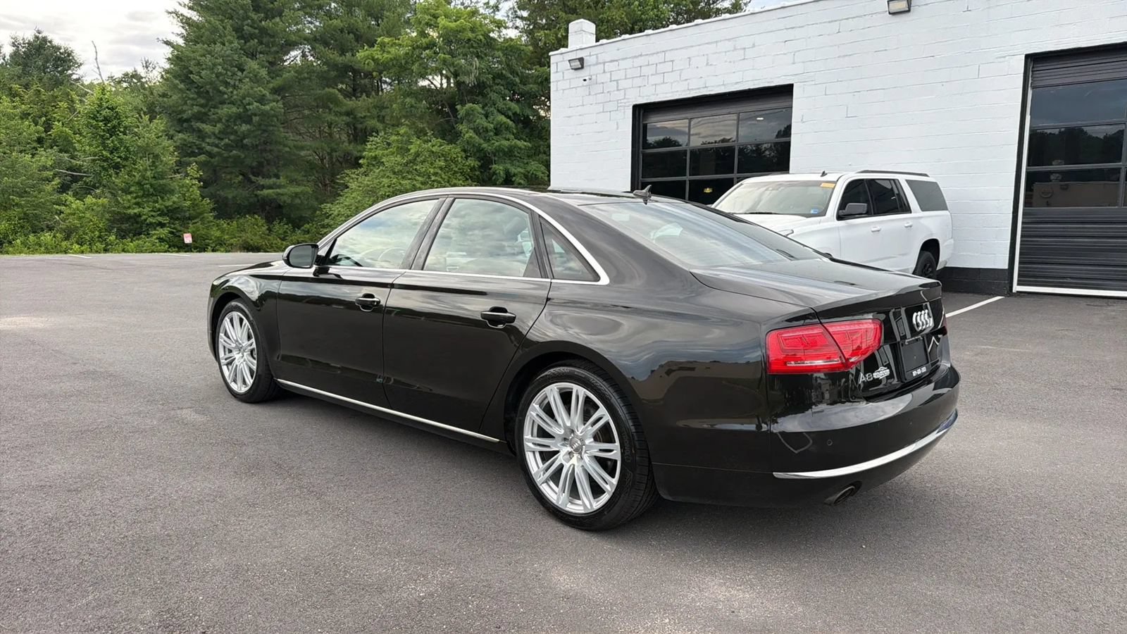 Used 2013 Audi A8 3.0T w/ Convenience Pkg AWD/4WD image 5