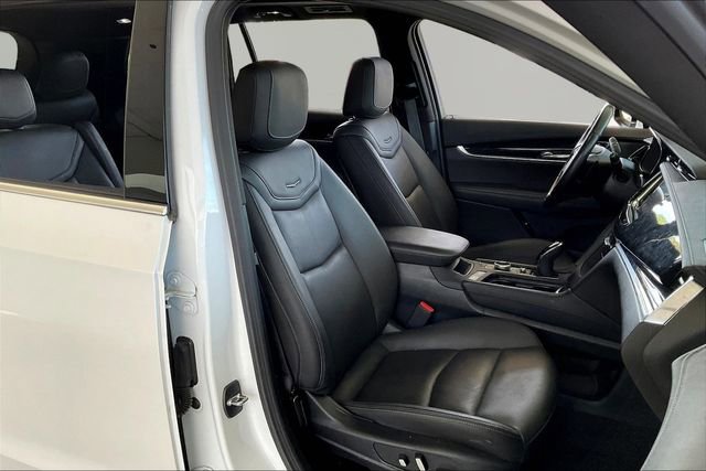 Used 2024 Cadillac XT6 Premium Luxury w/ Technology Package image 21
