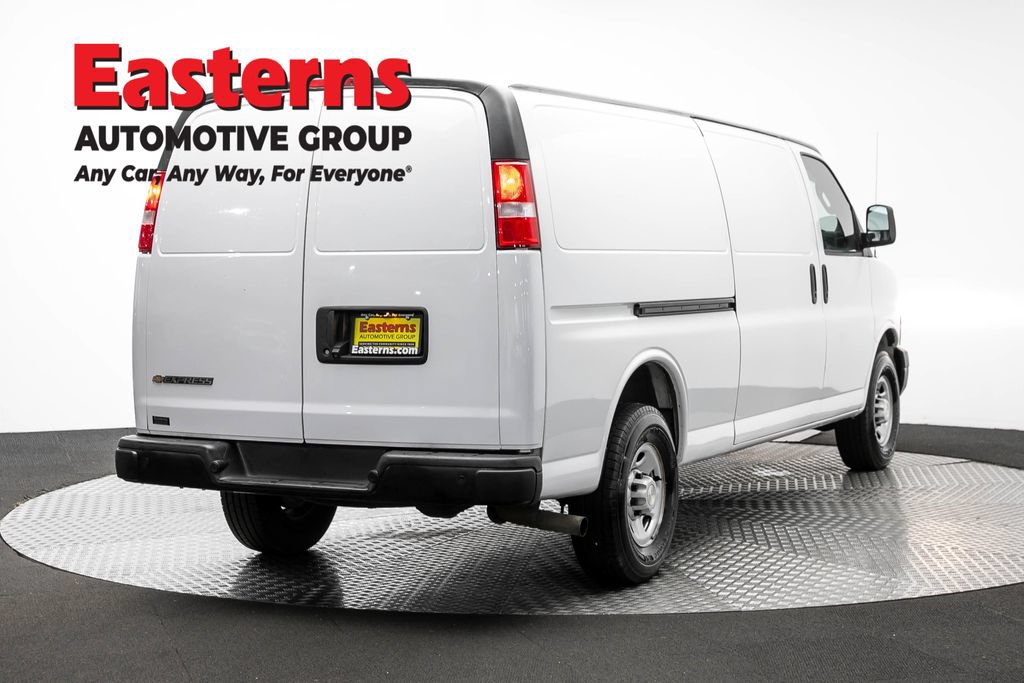 Used 2022 Chevrolet Express 2500 Extended w/ Driver Convenience Package RWD image 5