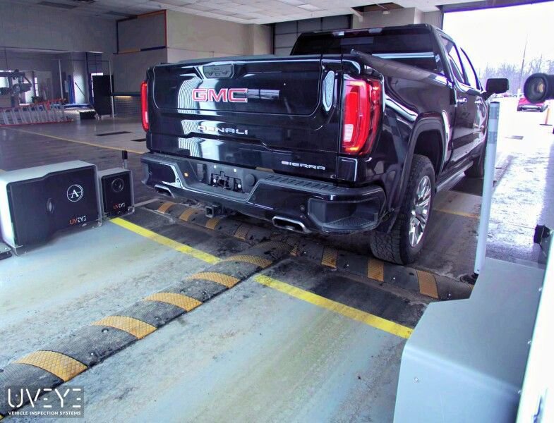 Used 2024 GMC Sierra 1500 Denali AWD/4WD image 4