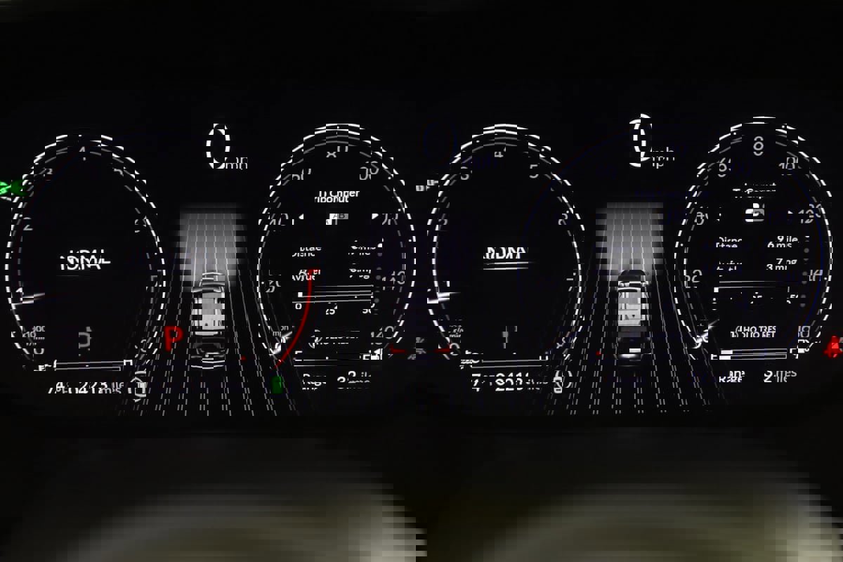 Used 2023 Acura MDX SH-AWD w/ Technology Package image 21