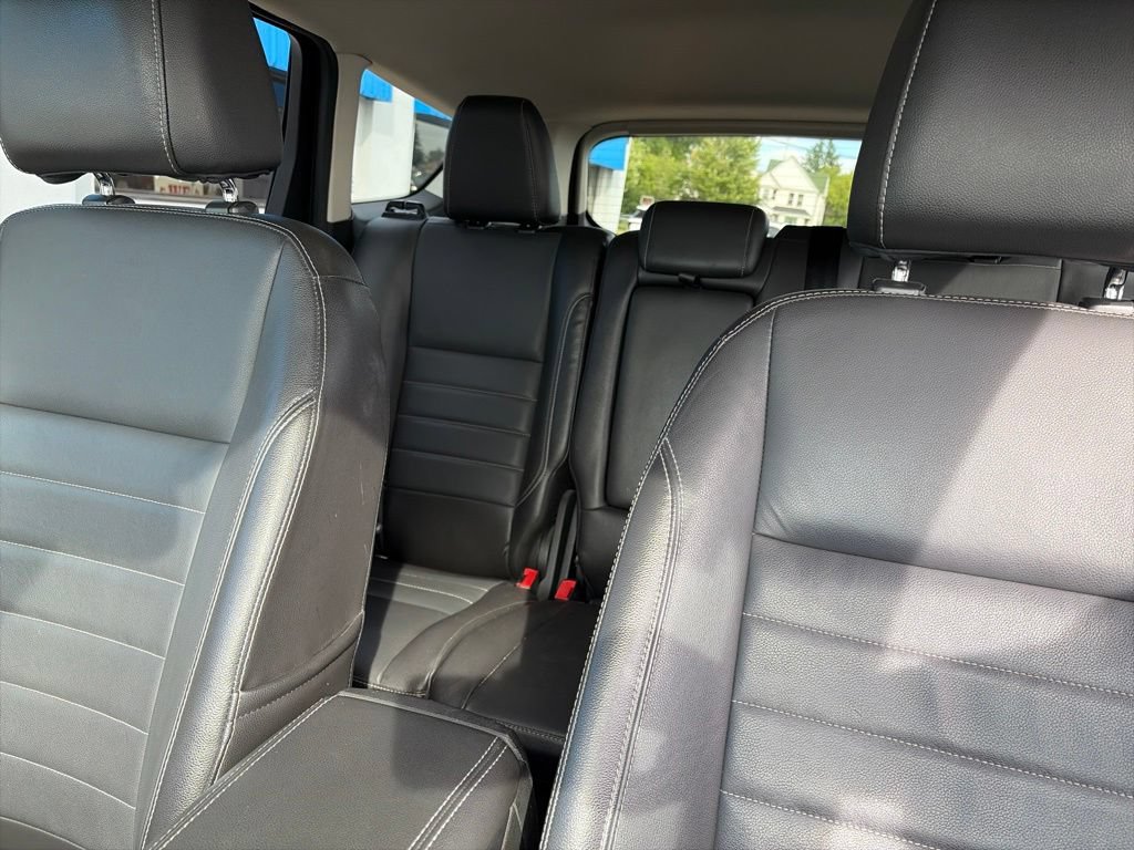Used 2014 Ford Escape Titanium w/ Equipment Group 401A AWD/4WD image 32