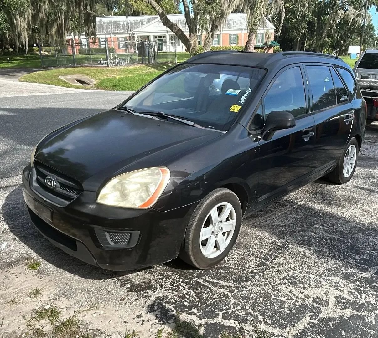 Used 2008 Kia Rondo LX w/ Convenience Pkg FWD image 12