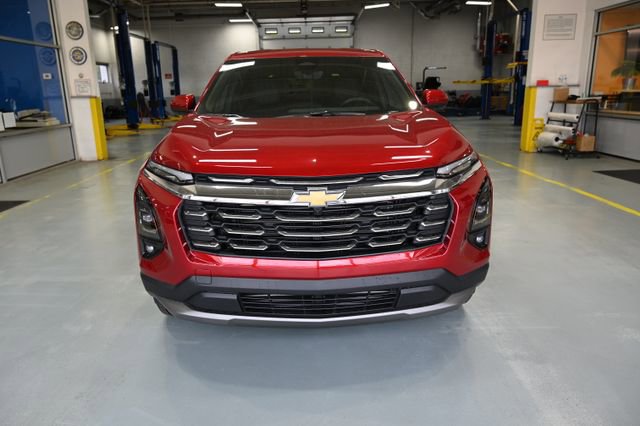 New 2026 Chevrolet Equinox LT FWD image 2