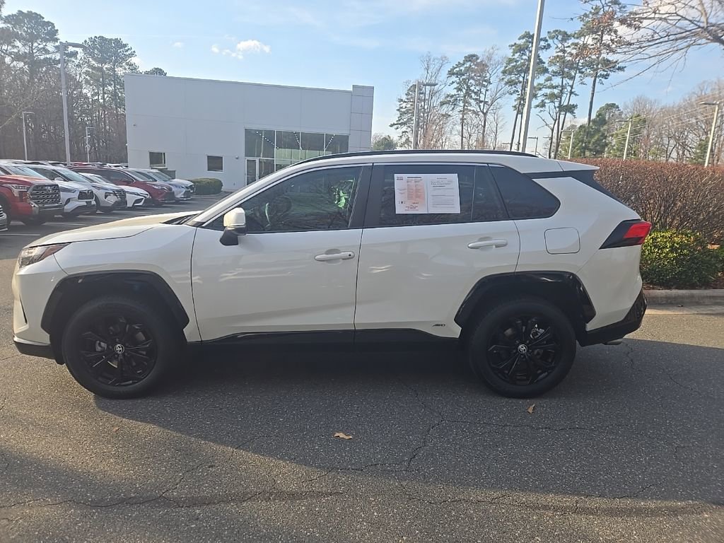Used 2022 Toyota RAV4 SE w/ SE Grade Weather Package image 1