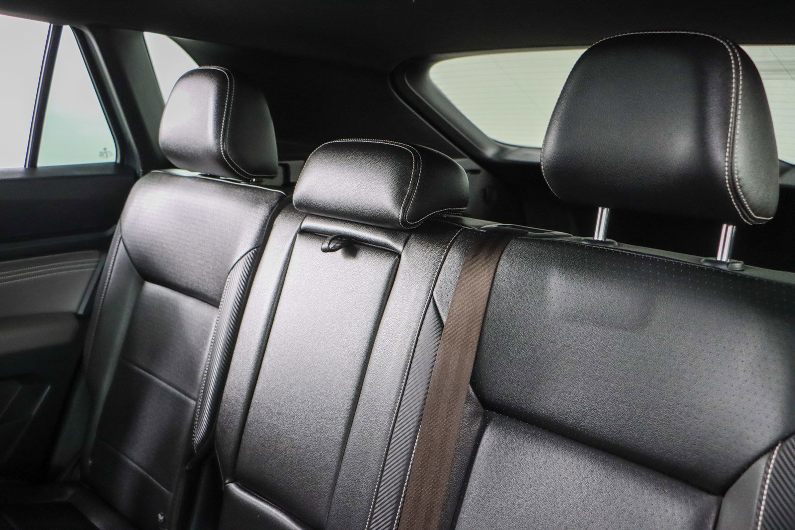 Used 2022 Volkswagen Atlas Cross Sport SE image 25