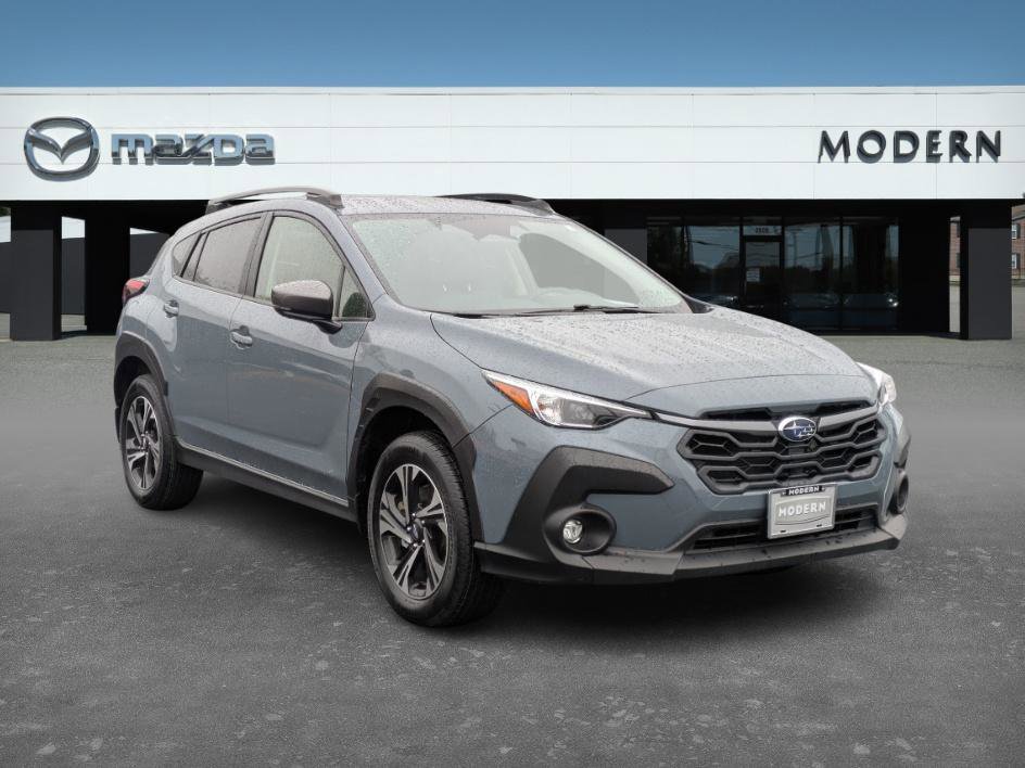 Used 2024 Subaru Crosstrek 2.0i Premium image 3