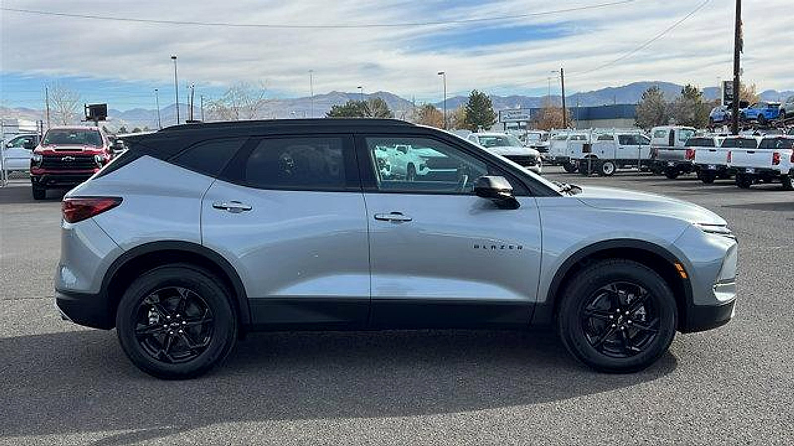 New 2025 Chevrolet Blazer LT w/ Convenience Package image 4