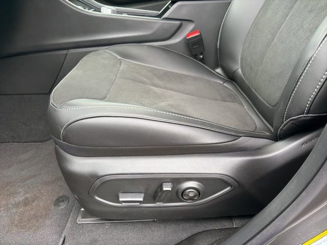 New 2026 Jeep Grand Cherokee L 4WD image 18