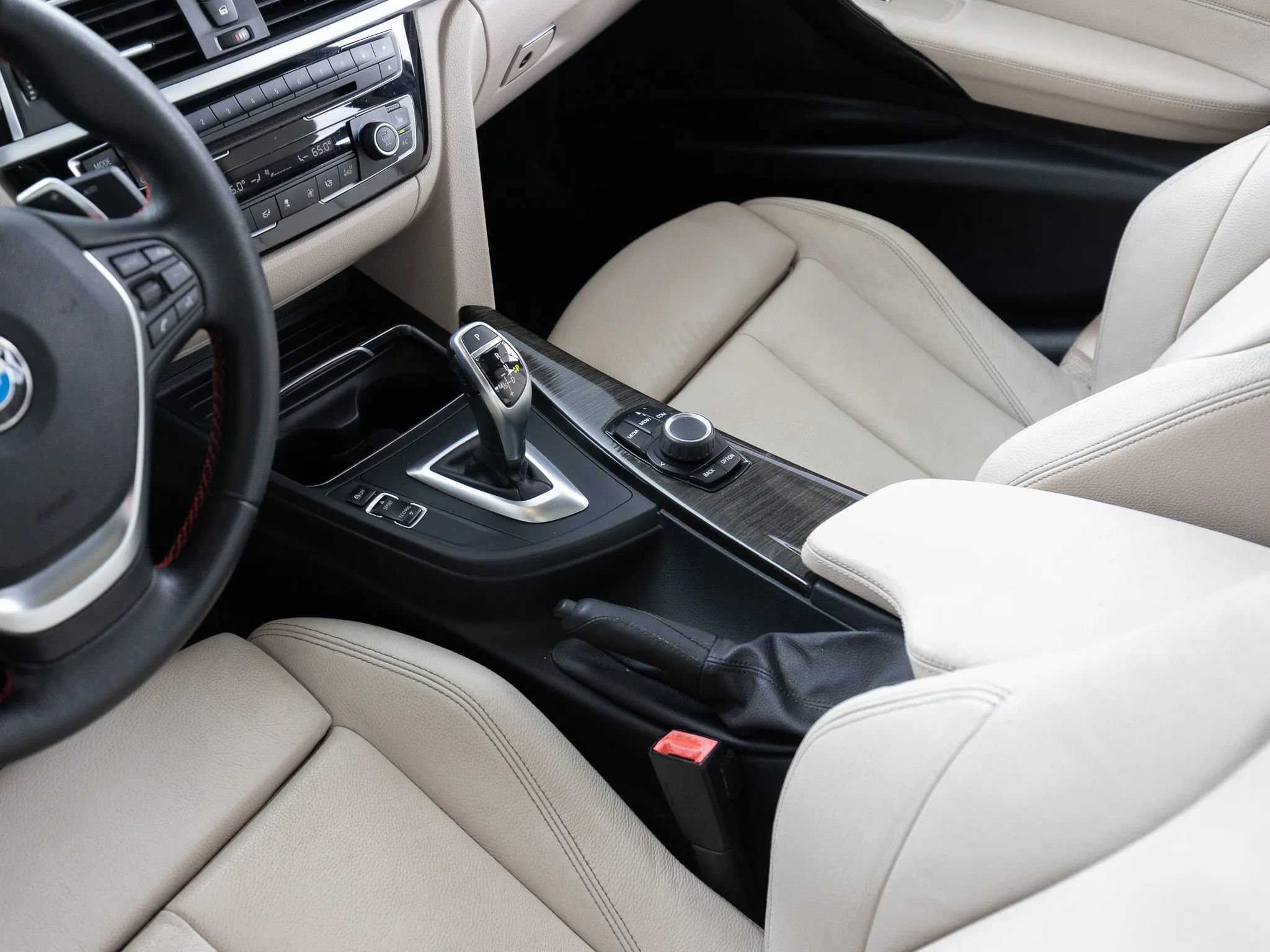 Used 2018 BMW 330i Sedan RWD image 33