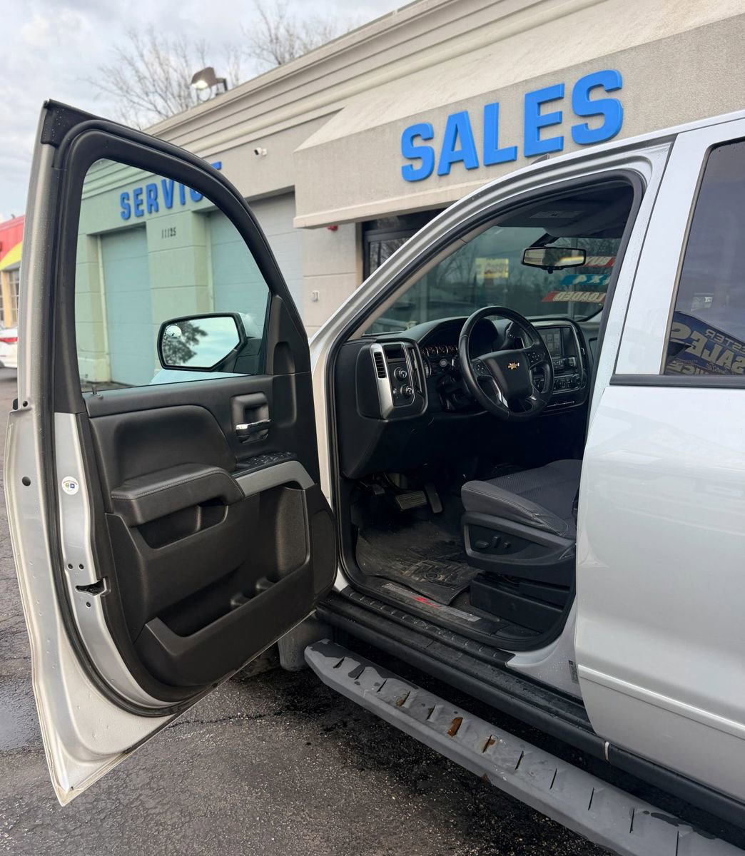 Used 2017 Chevrolet Silverado 1500 LT w/ All Star Edition image 8
