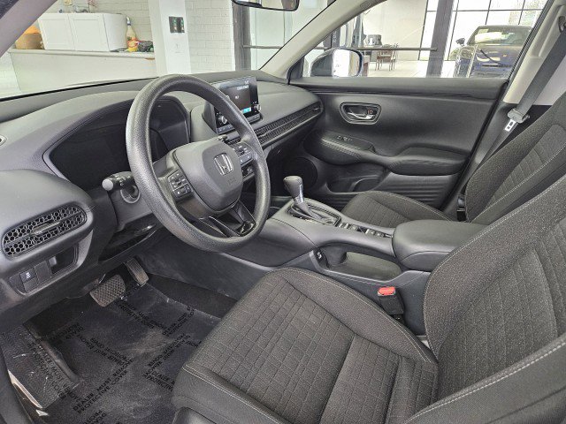 Used 2023 Honda HR-V LX image 7