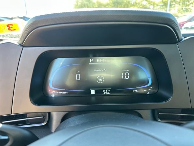 Certified 2025 Hyundai Elantra Sport image 17