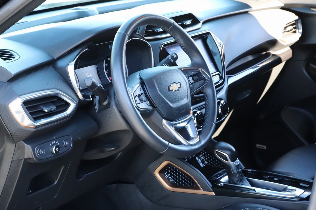 Used 2022 Chevrolet TrailBlazer ACTIV w/ Technology Package image 12