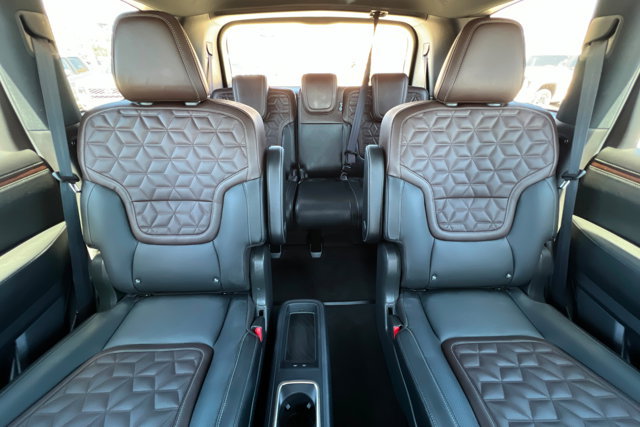 Used 2025 Nissan Armada Platinum Reserve AWD/4WD image 26