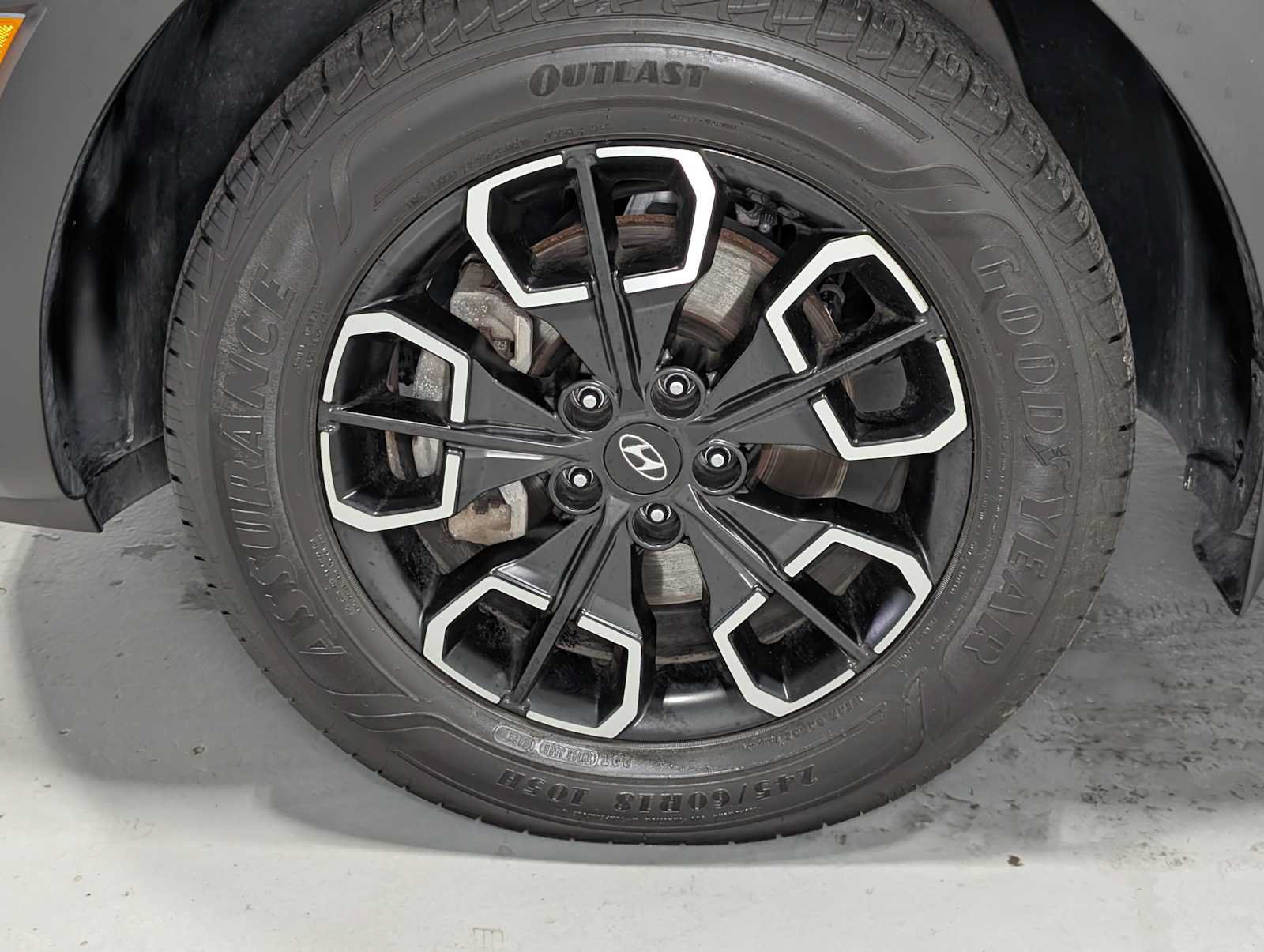 Used 2024 Hyundai Santa Cruz SEL AWD/4WD image 3