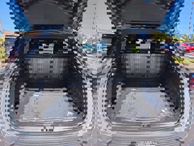 New 2026 Chevrolet Equinox EV LT image 13