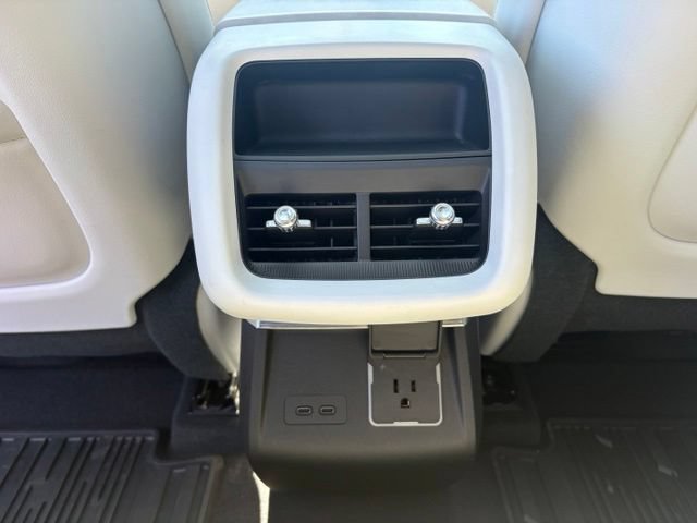 Certified 2024 Cadillac Lyriq Luxury AWD/4WD image 19