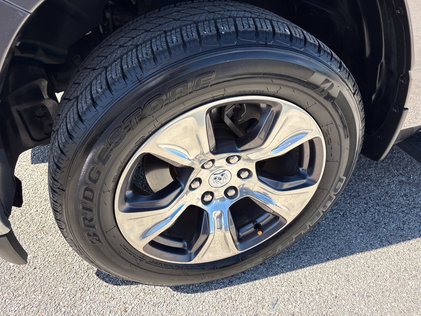 Used 2024 RAM 1500 Laramie RWD image 36