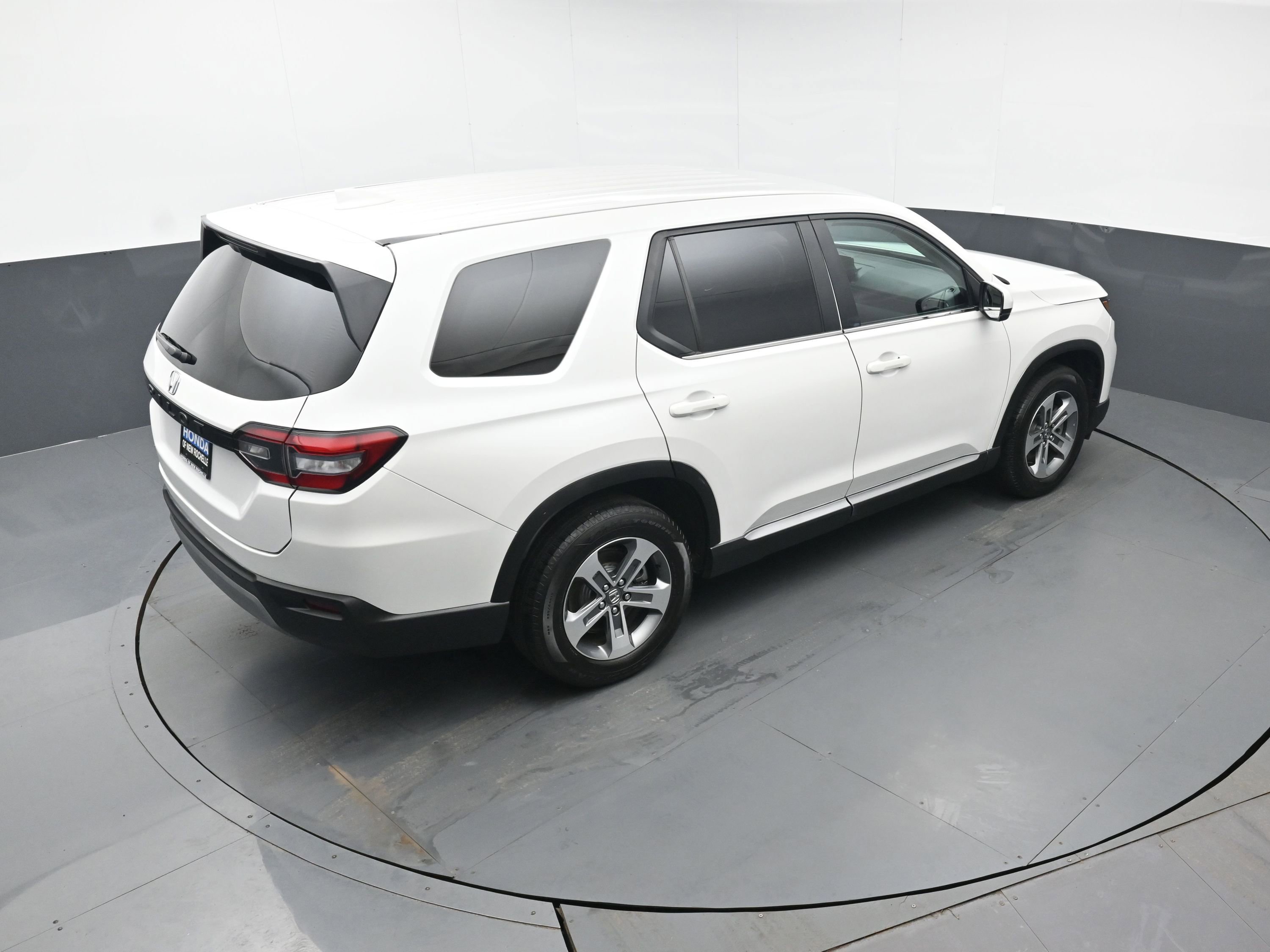 Certified 2024 Honda Pilot EX-L image 41