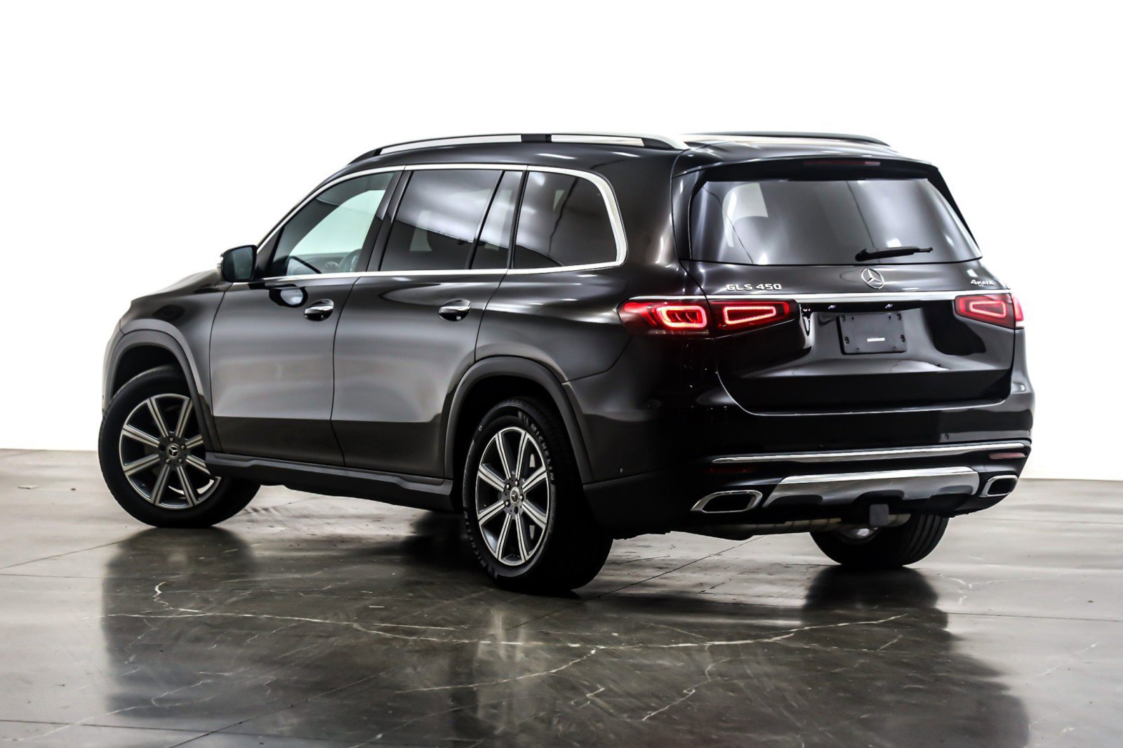 Used 2021 Mercedes-Benz GLS 450 4MATIC image 11