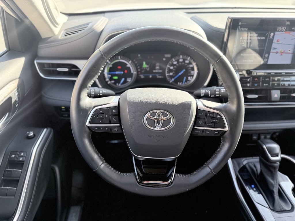 Used 2021 Toyota Highlander Limited image 13