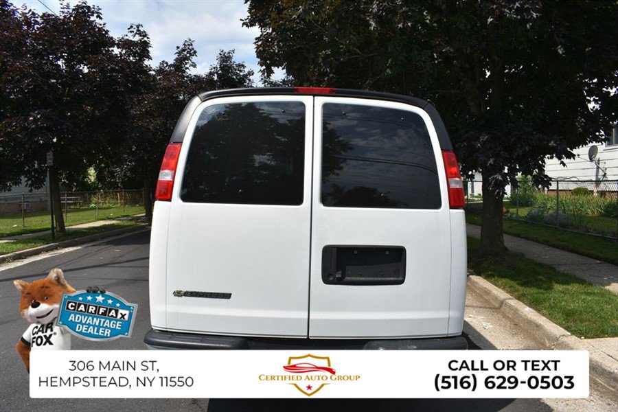 Used 2023 Chevrolet Express 3500 LT RWD image 6