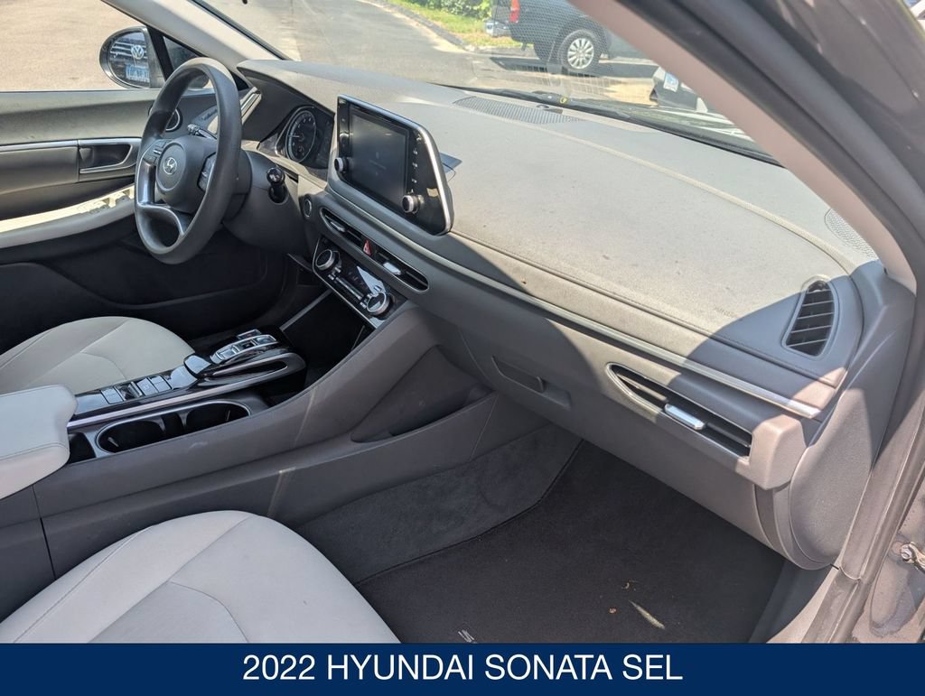 Certified 2022 Hyundai Sonata SEL w/ Preferred Accessory Package FWD image 31