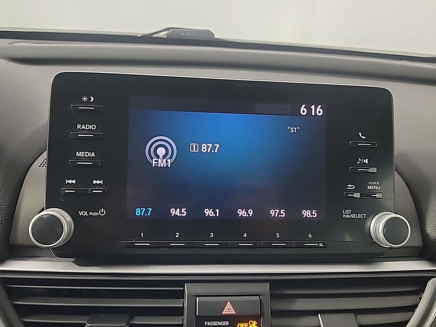 Certified 2018 Honda Accord LX image 28