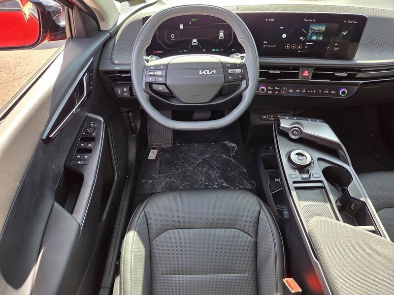 New 2025 Kia EV6 Wind RWD image 8