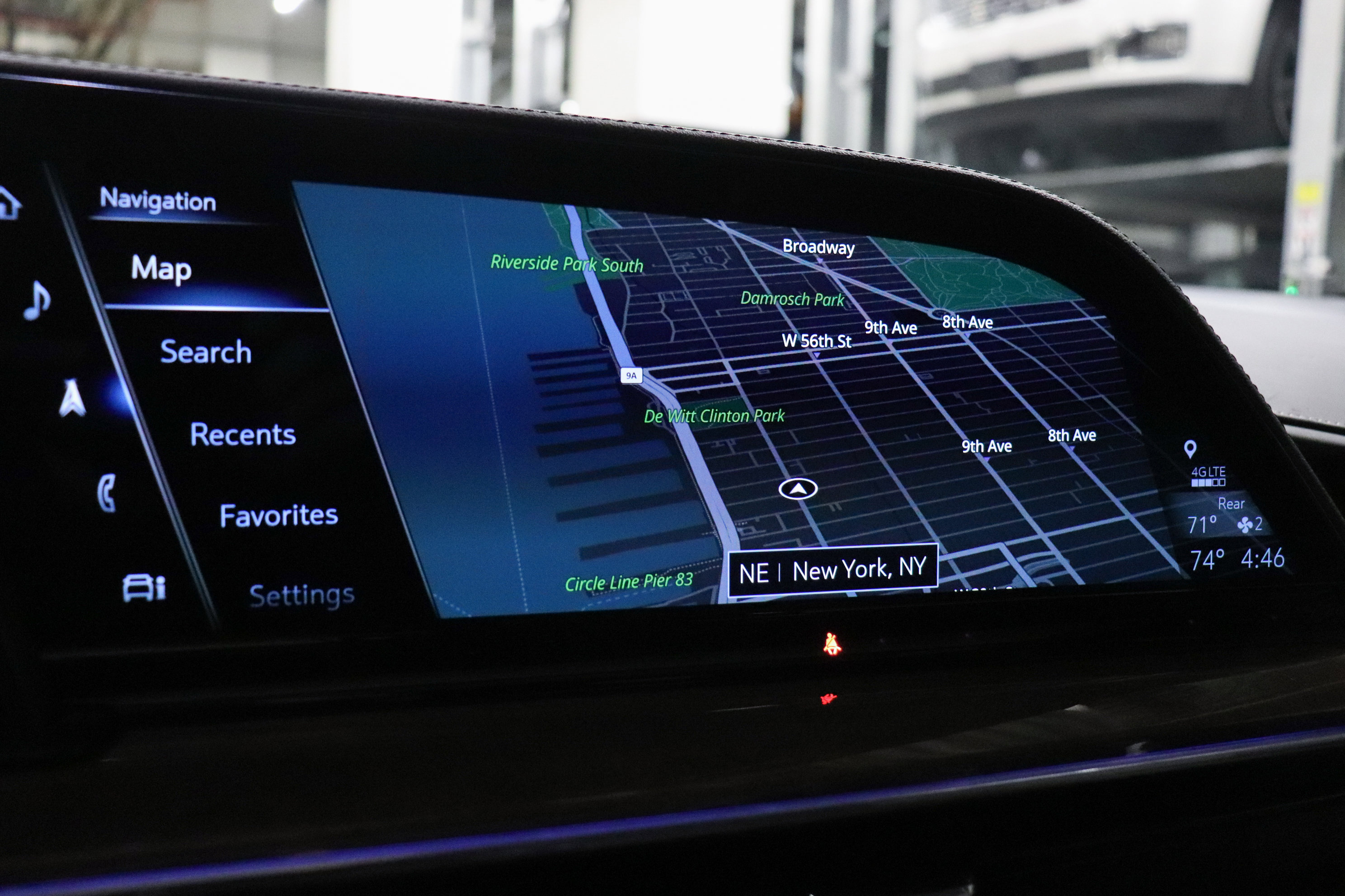 Certified 2023 Cadillac Escalade Sport Platinum w/ LPO, ONYX Package image 39