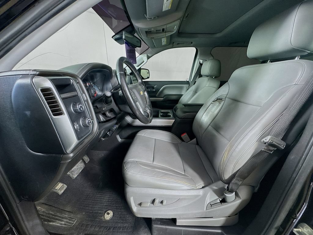 Used 2018 Chevrolet Silverado 1500 LTZ Z71 w/ LTZ Plus Package AWD/4WD image 21