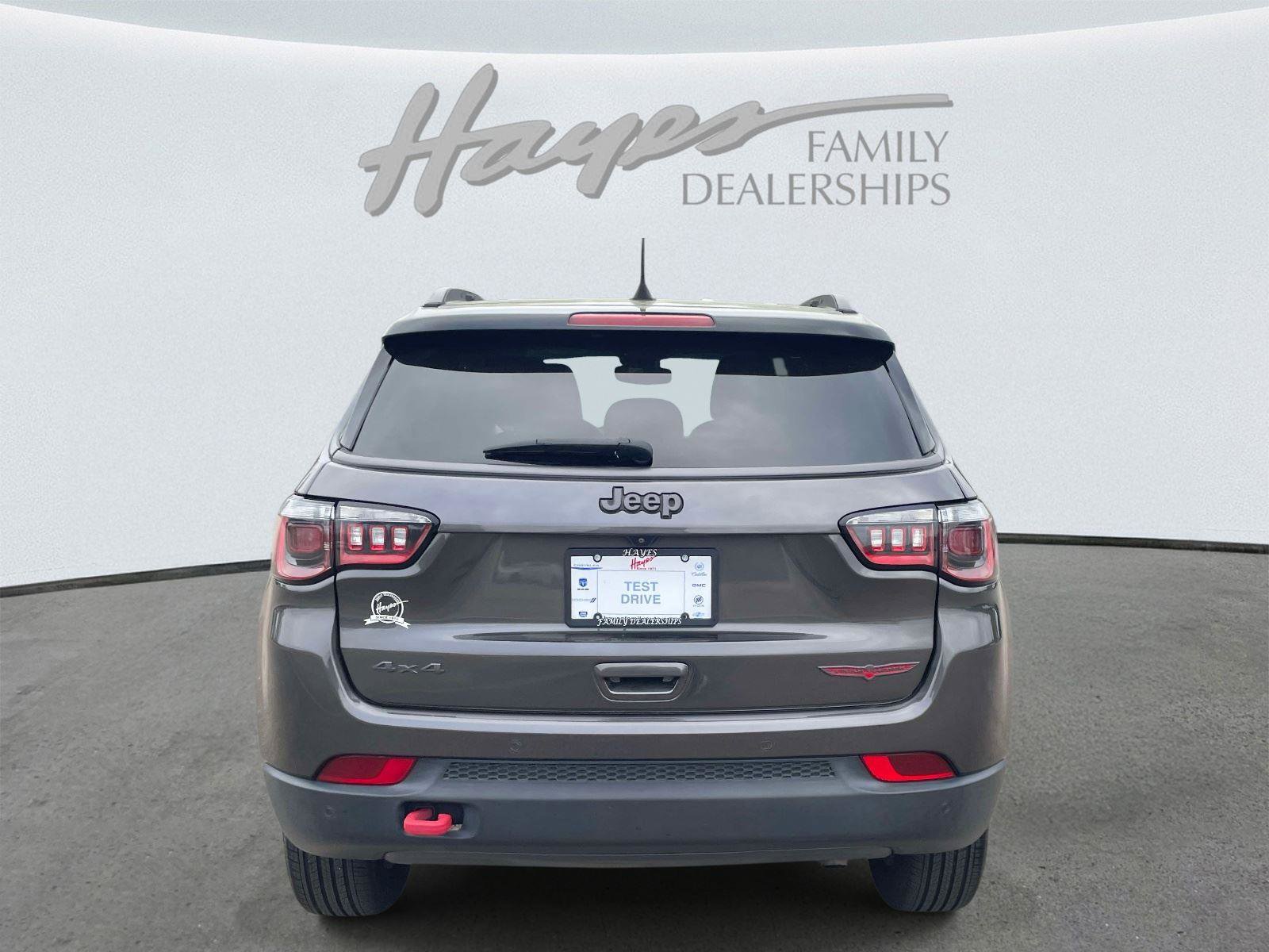 Used 2022 Jeep Compass Trailhawk w/ Trailhawk Convenience Group image 4