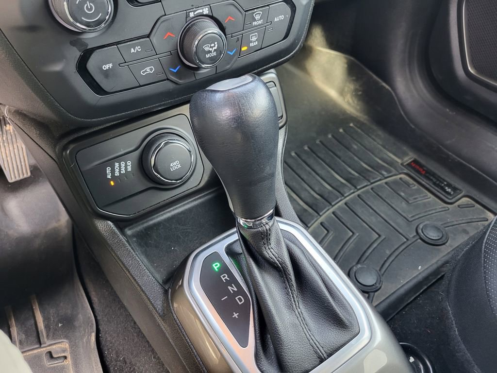 Used 2020 Jeep Renegade Limited image 20