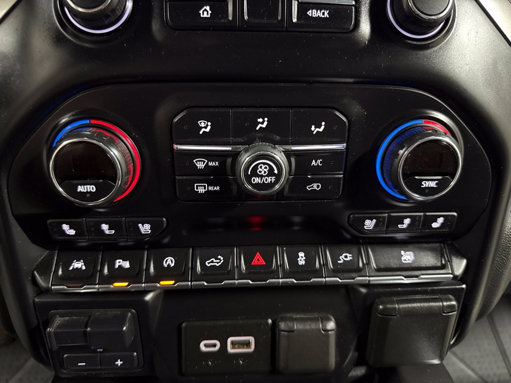 Used 2019 Chevrolet Silverado 1500 LTZ w/ LTZ Texas Edition AWD/4WD image 26